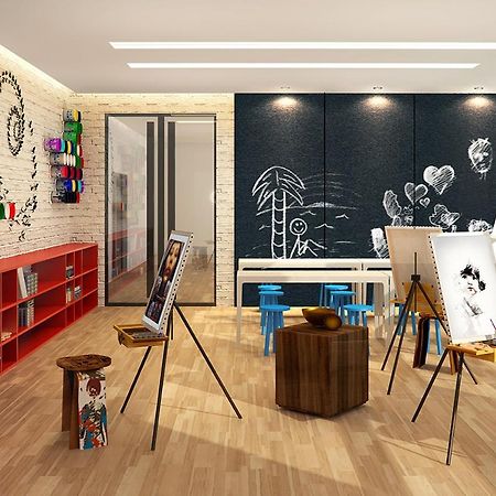 The Residences At Commonwealth By Century Properties Quezon City Bagian luar foto