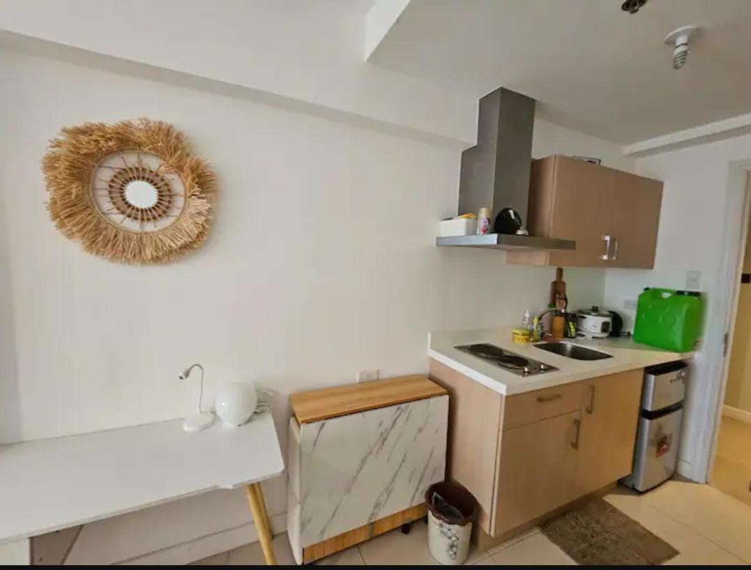 The Residences At Commonwealth By Century Properties Quezon City Bagian luar foto